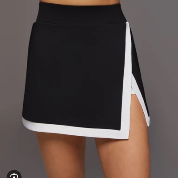 MICHI Dresses & Skirts - Michi rival tennis skirt XL